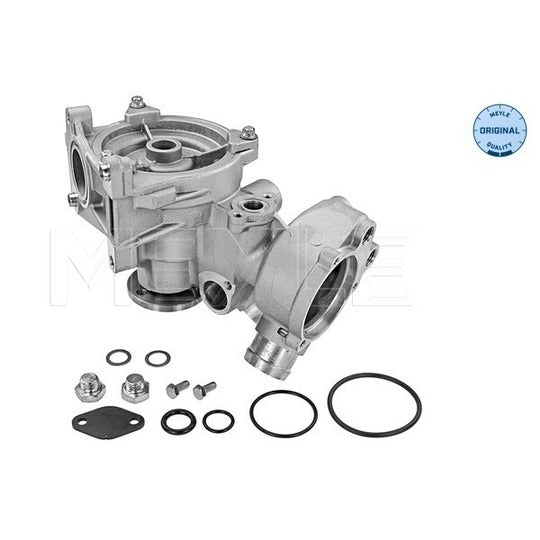 013 026 7000 Water pump