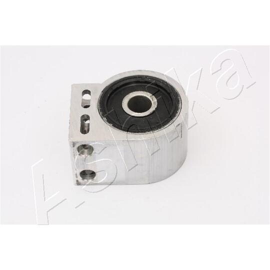 GOM-C02 Control Arm-/Trailing Arm Bush