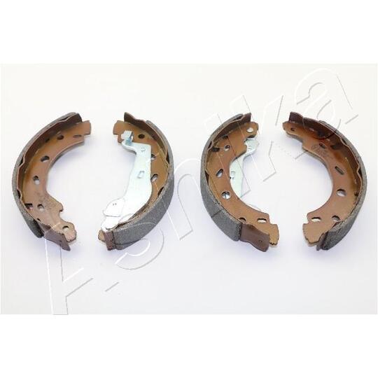 55-0M-M01 Brake Shoe Set