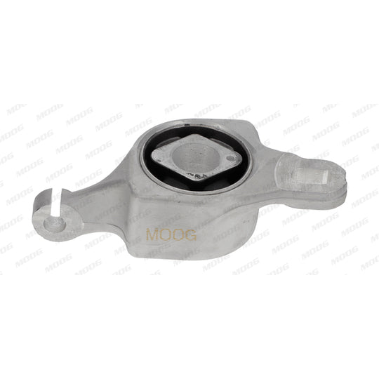 ME-SB-13998 Control Arm-/Trailing Arm Bush