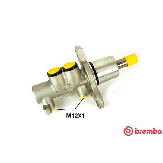 M 85 018 Brake Master Cylinder