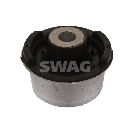 10 91 8073 Control Arm-/Trailing Arm Bush
