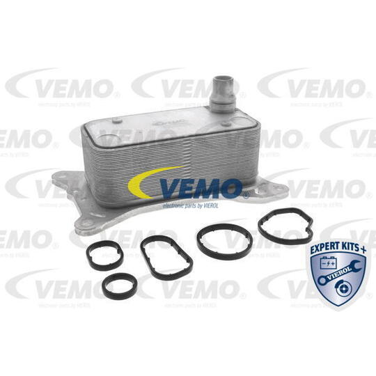 V30-60-1352 Oil Cooler, engine oil
