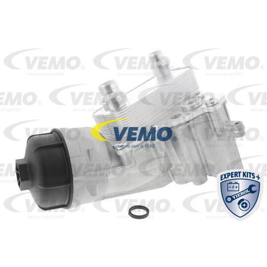 V24-60-0022 Oil Cooler, engine oil