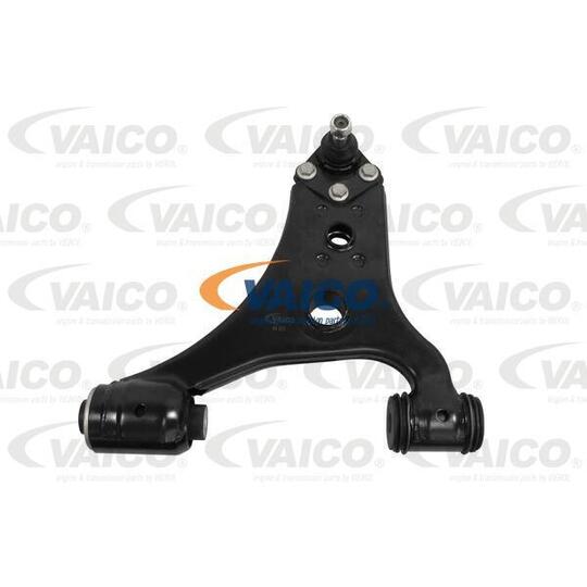 V30-7467 Track Control Arm