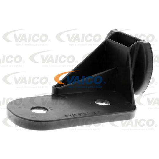 V20-7107 Mounting Bracket, bumper