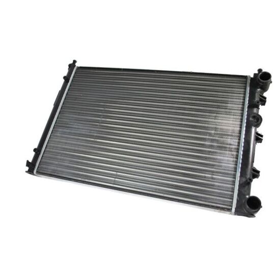 D7D001TT Radiator, engine cooling